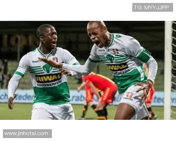 马斯特里与坎布尔比赛分析及战术对比探讨